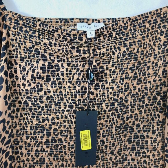 Gianni Bini, NWT Leopard Print Top, Size Large, Smocked Bodice & Sleeve Cuffs - Picture 7 of 16